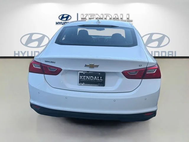 Used 2025 Summit White Chevrolet LT image 5