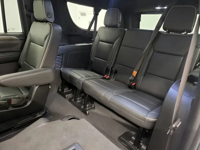 Used 2023 SUMMIT WHITE Chevrolet Premier image 20