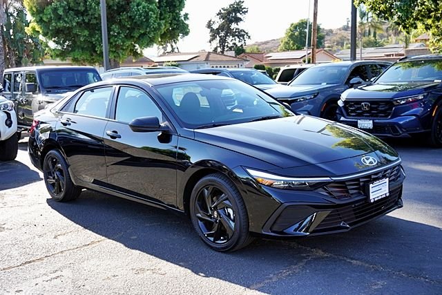 New 2026 Black Hyundai SEL Sport image 5