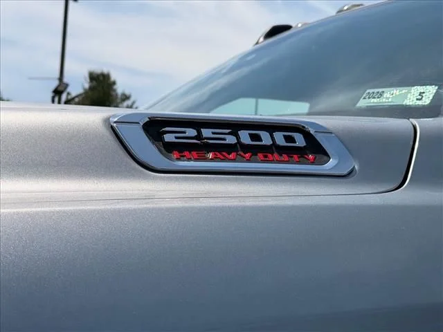 Used 2021 Silver Ram Big Horn image 9