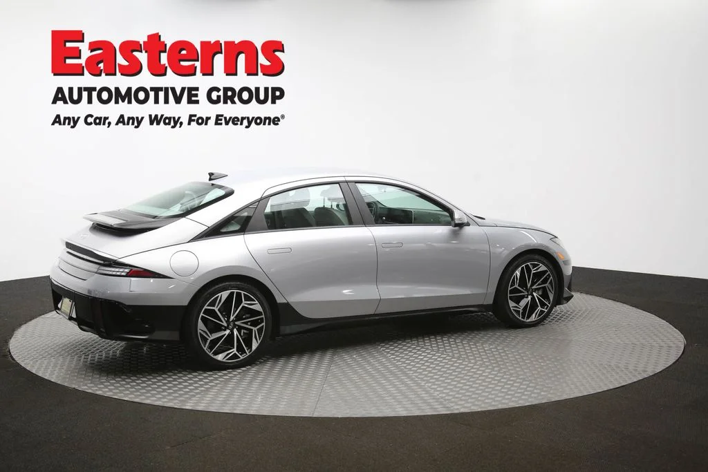 Used 2023 Silver Hyundai SEL image 42