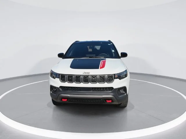 Used 2025 White Jeep Trailhawk image 3