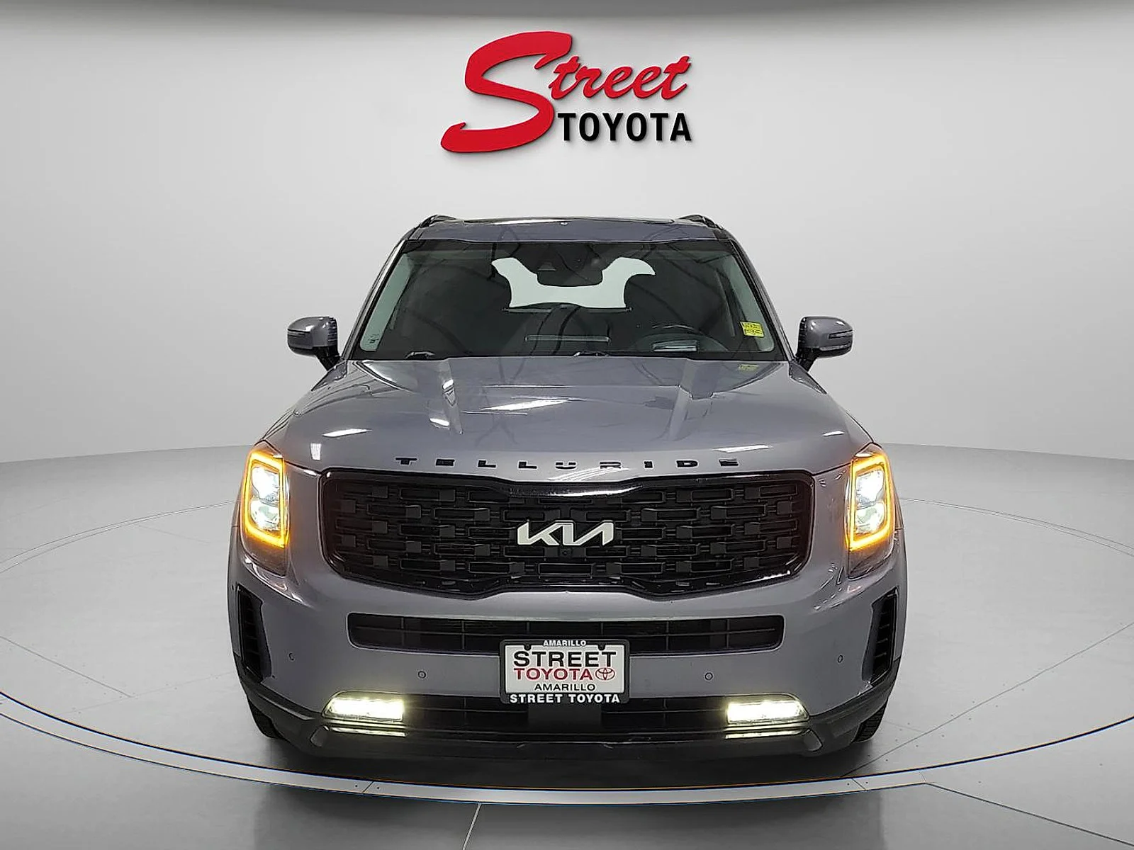 Used 2022 Everlasting Silver Kia SX image 6