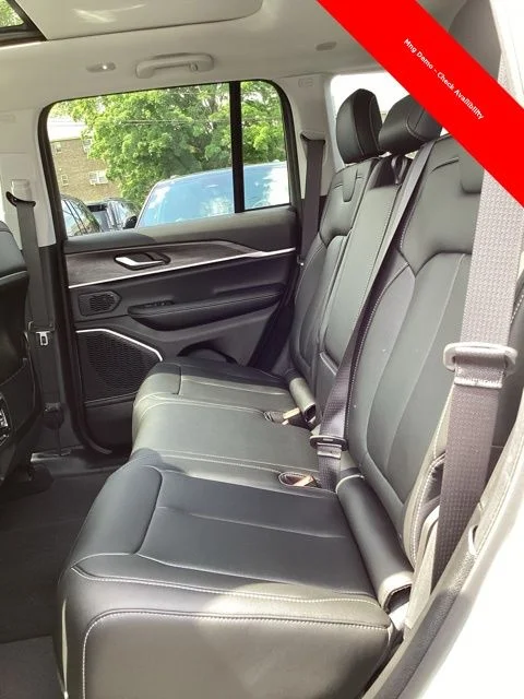 Used 2023 White Jeep 4xe image 14
