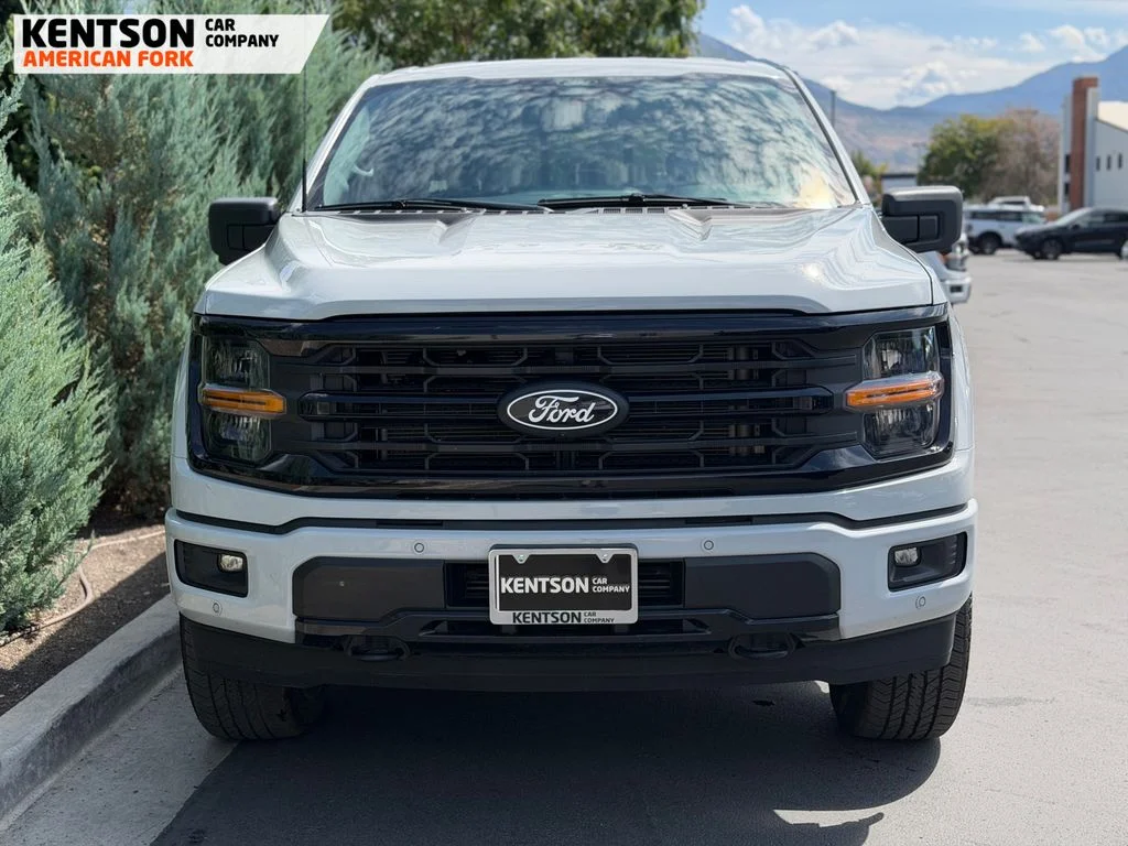 Used 2024 White Ford XLT image 2