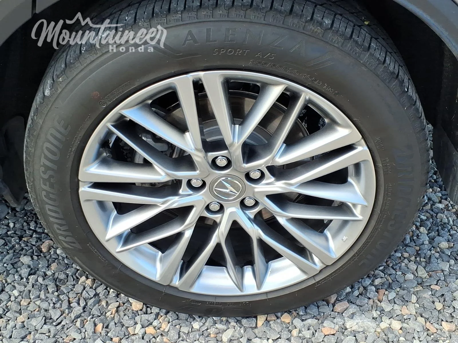 Used 2023 Liquid Carbon Metallic Acura SH-AWD w/Advance image 9