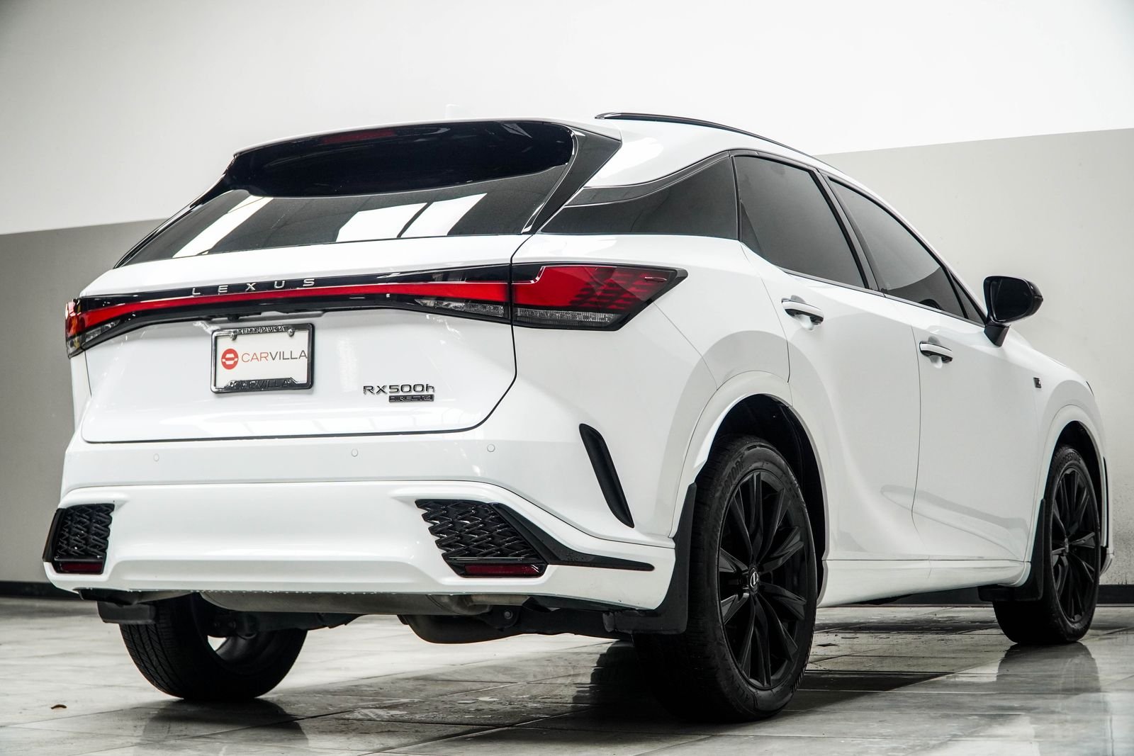Used 2024 White Lexus 500h F SPORT Performance image 12