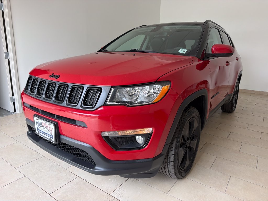 Used 2021 Red Line Jeep Latitude image 4