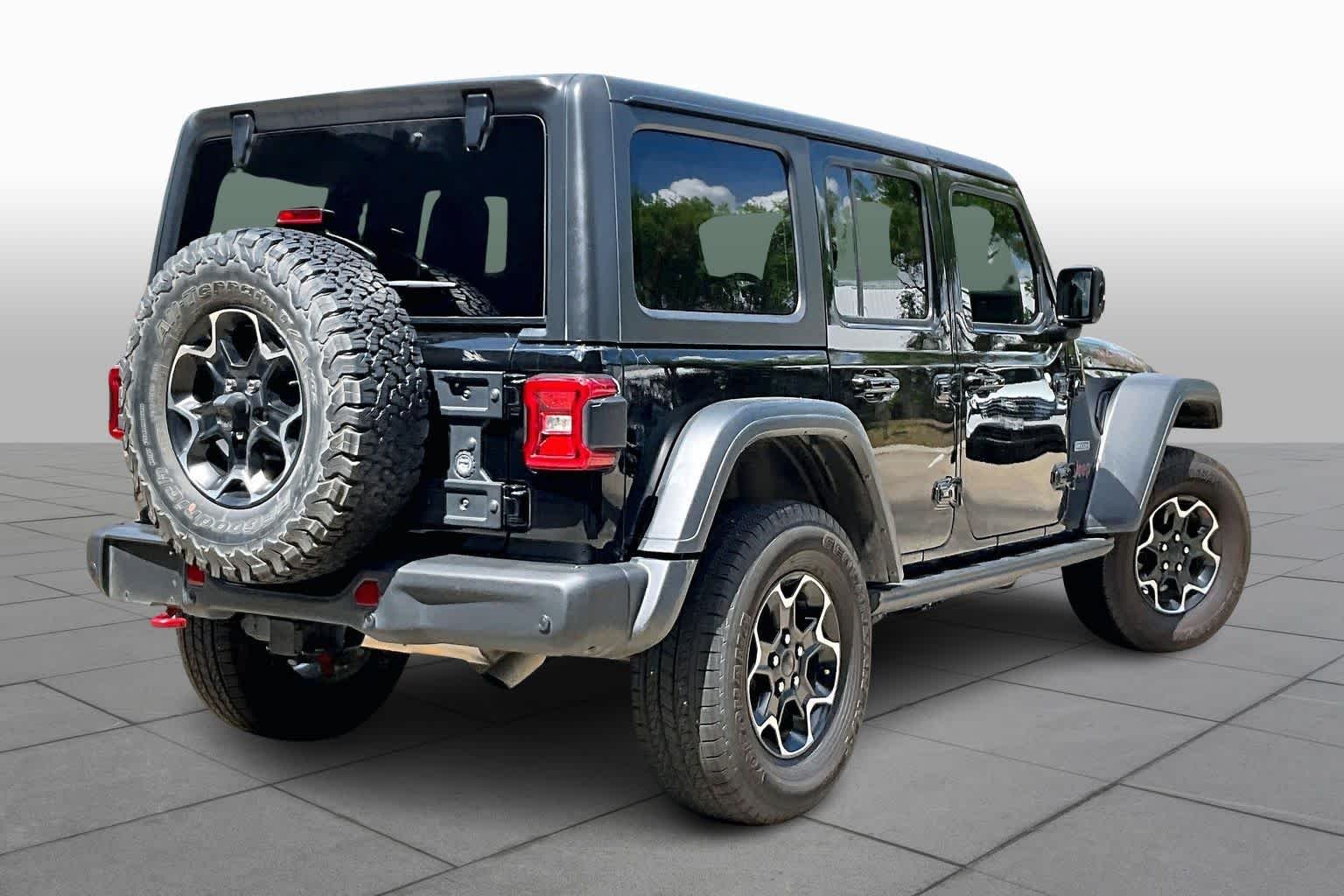 Used 2020 Black Clearcoat Jeep Recon image 22