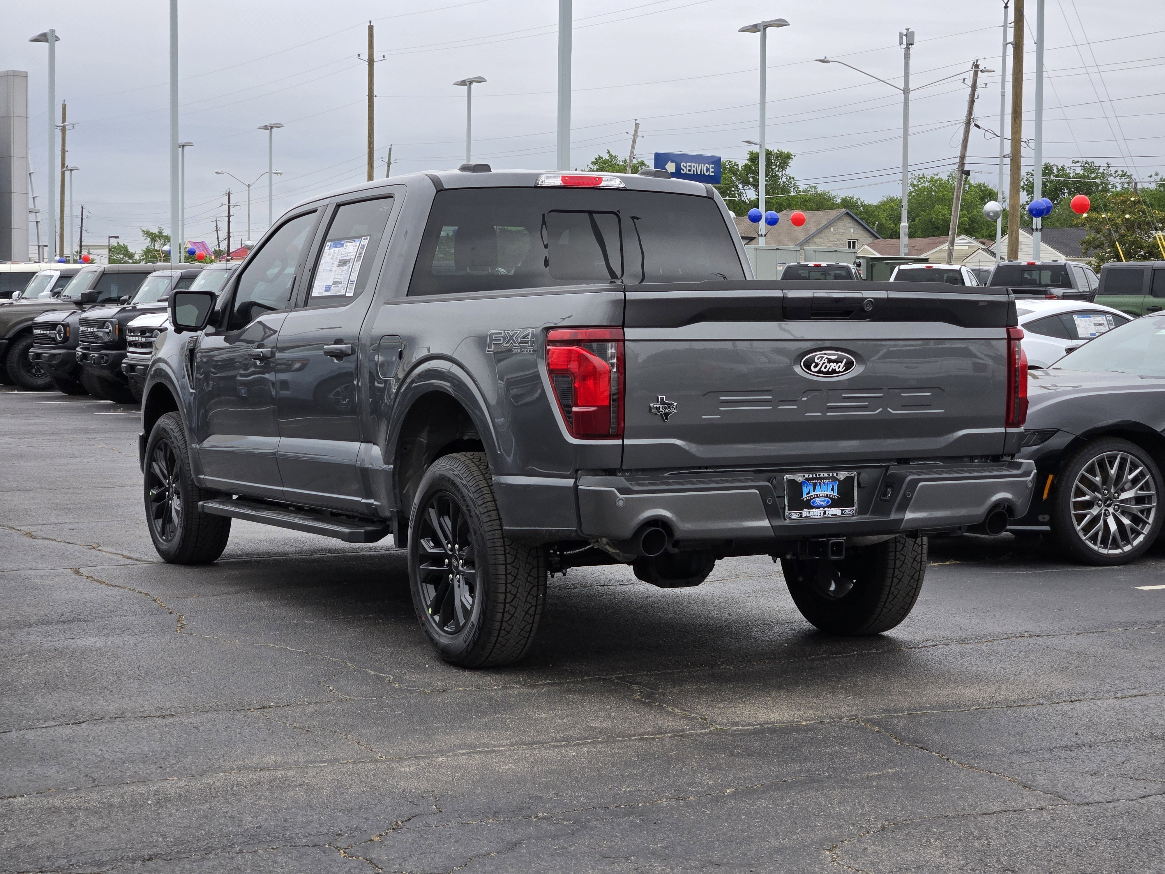 New 2026 Carbonized Gray Metallic Ford XLT image 3