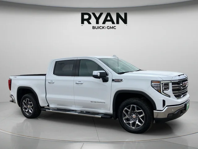 2026 GMC Sierra 1500 SLT - Photo 9