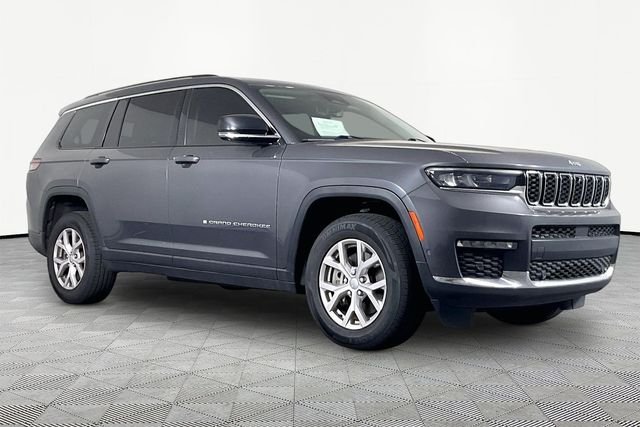 Used 2022 Gray Jeep Limited image 3