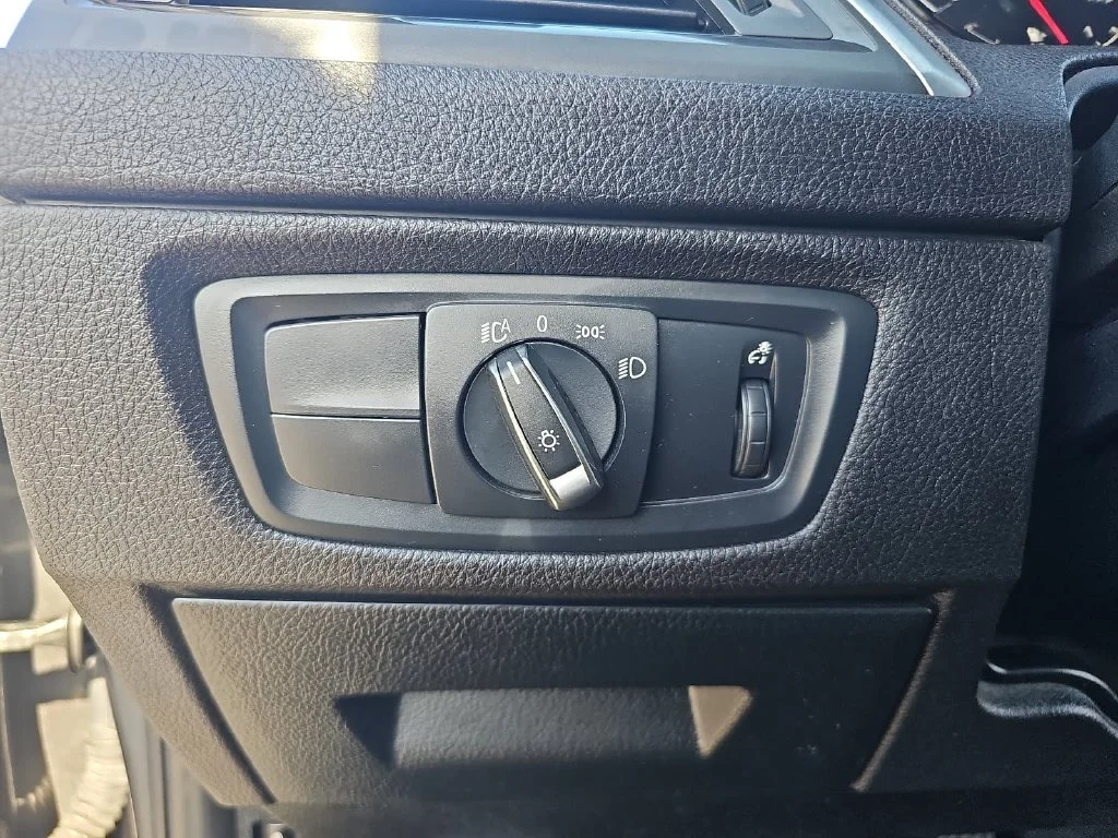 Used 2018 Gray BMW Base image 25