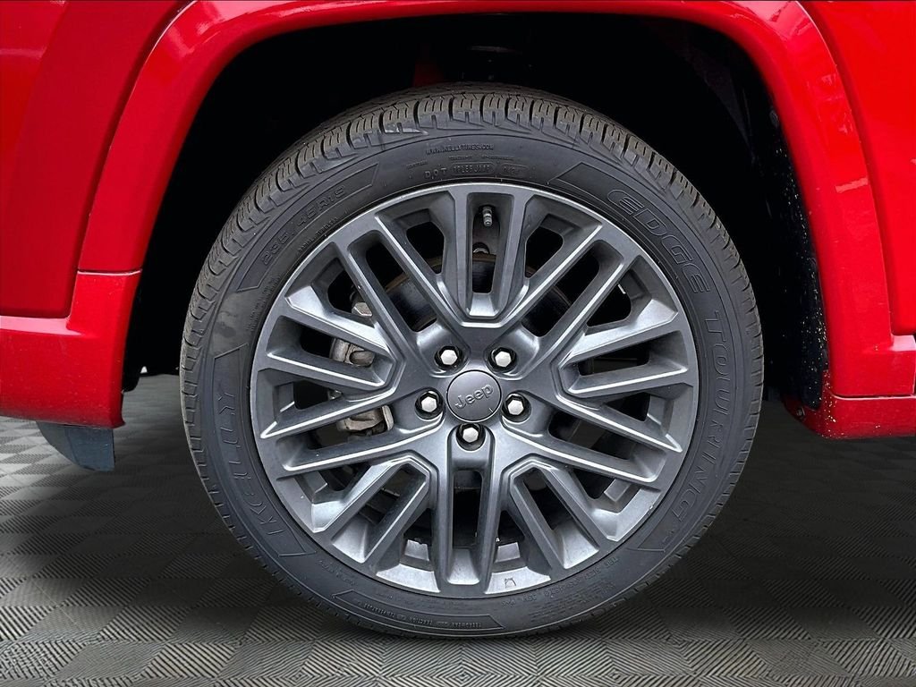 Used 2022 Redline Pearlcoat Jeep Limited image 27