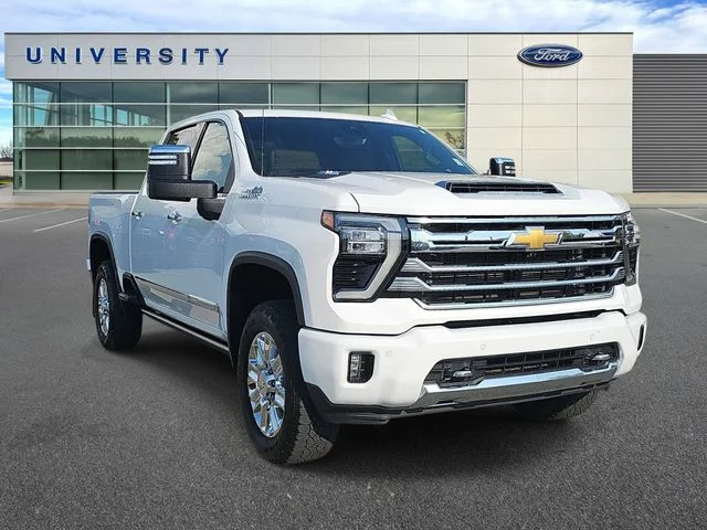 Used 2024 White Chevrolet High Country image 1