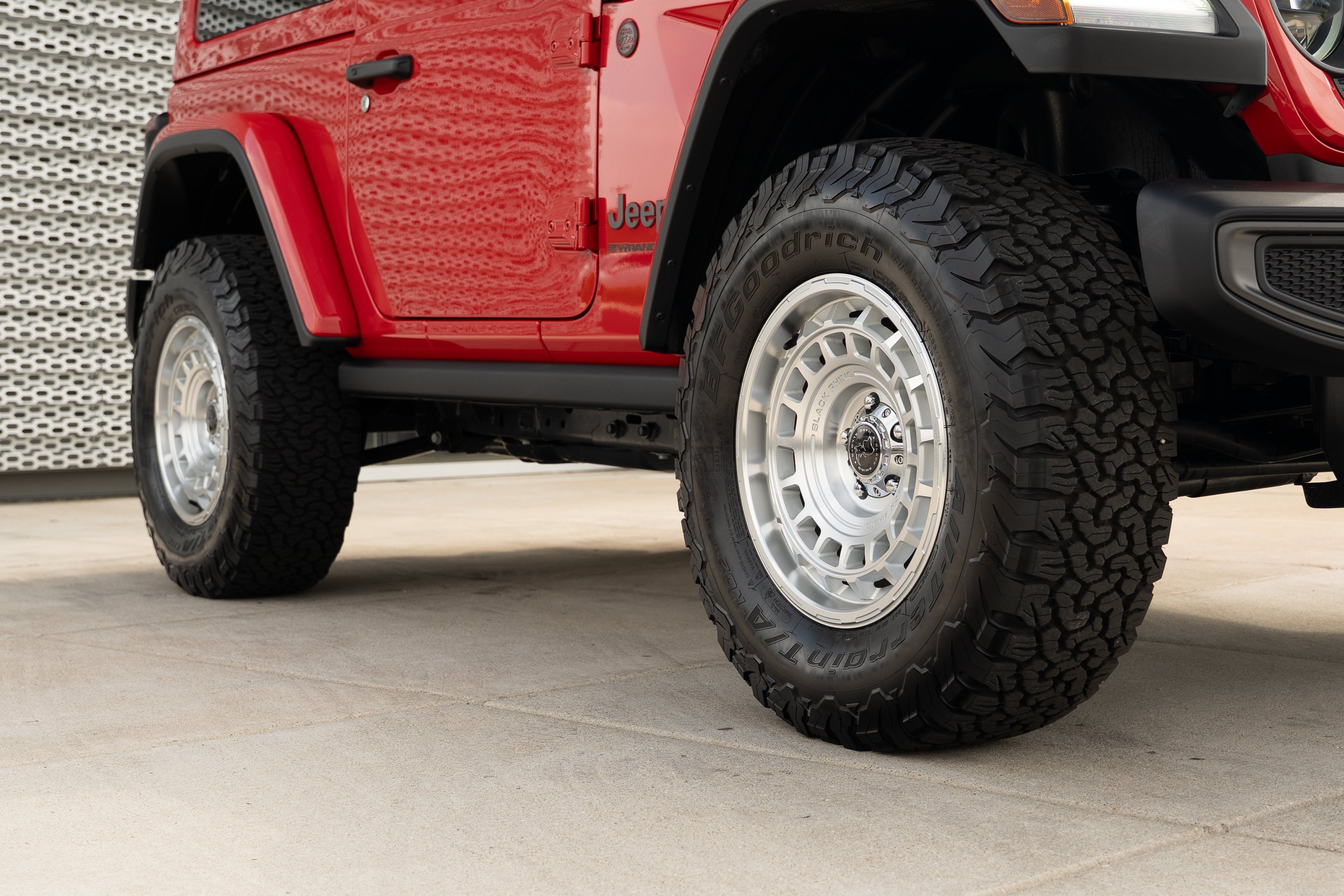 Used 2026 Firecracker Red Clearcoat Jeep Rubicon image 27
