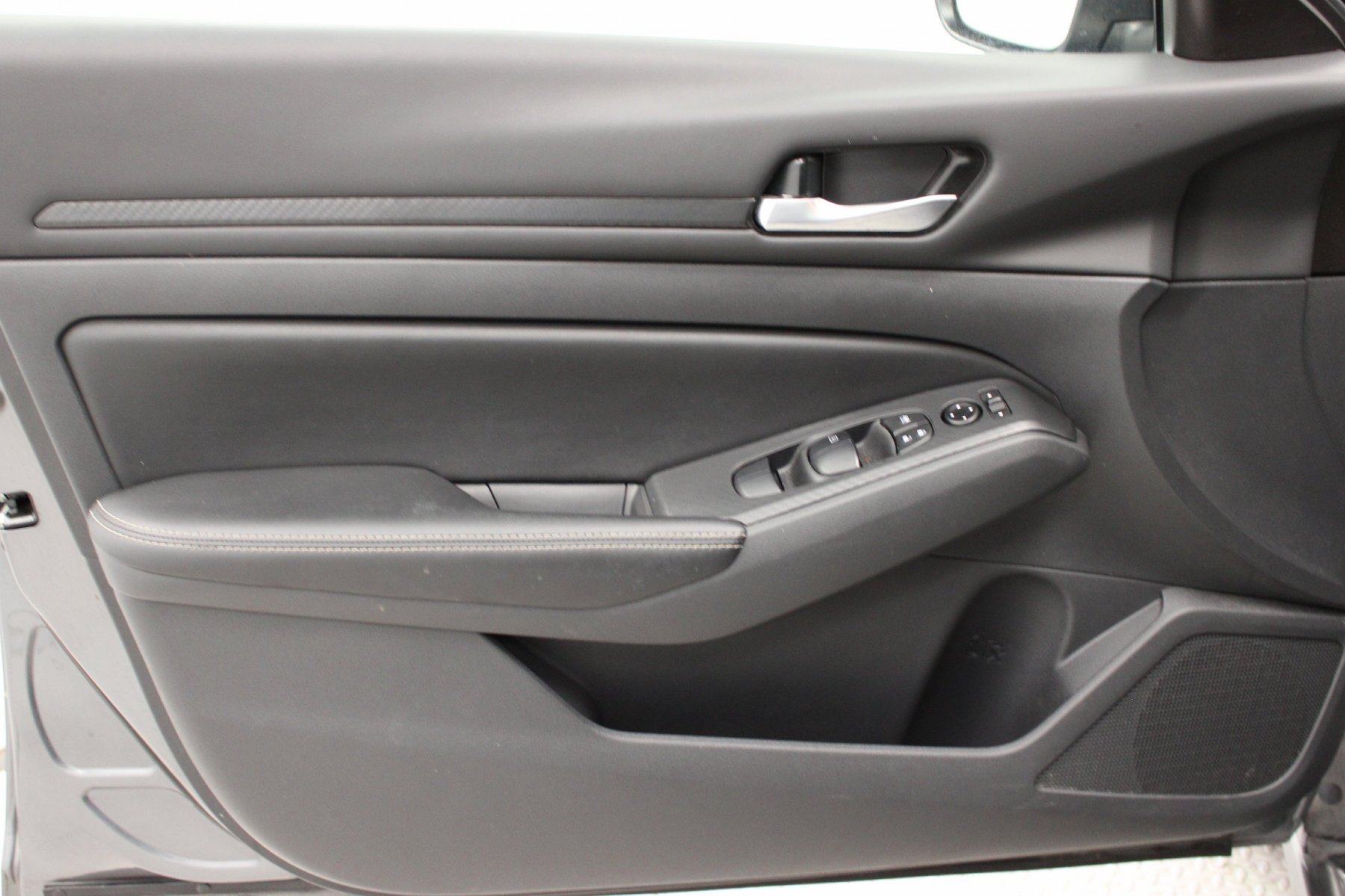 Used 2024 Gun Metallic Nissan 2.5 SV Sedan image 21