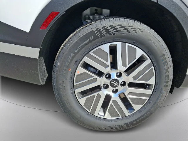 New 2027 White Hyundai SEL image 6