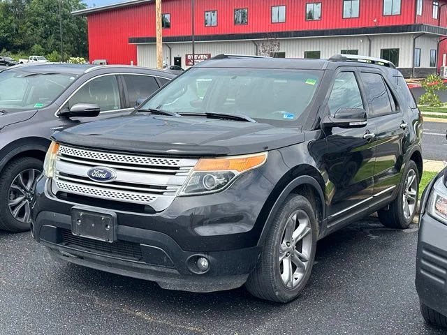 Used 2015 Tuxedo Black Metallic Ford XLT image 1