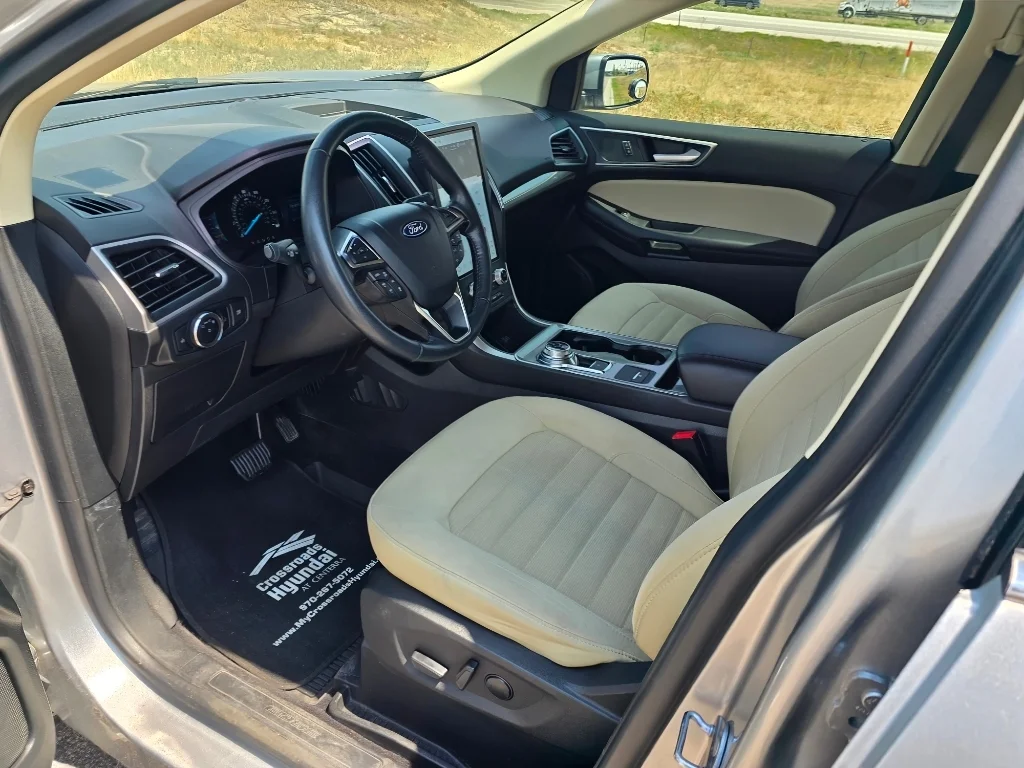 Used 2024 Iconic Silver Metallic Ford SEL image 25
