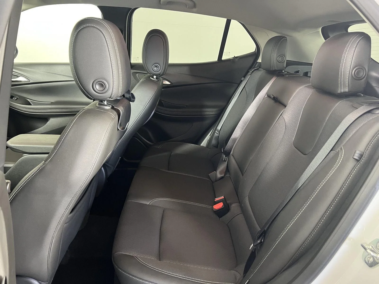 Used 2026 Summit White Buick Preferred image 17