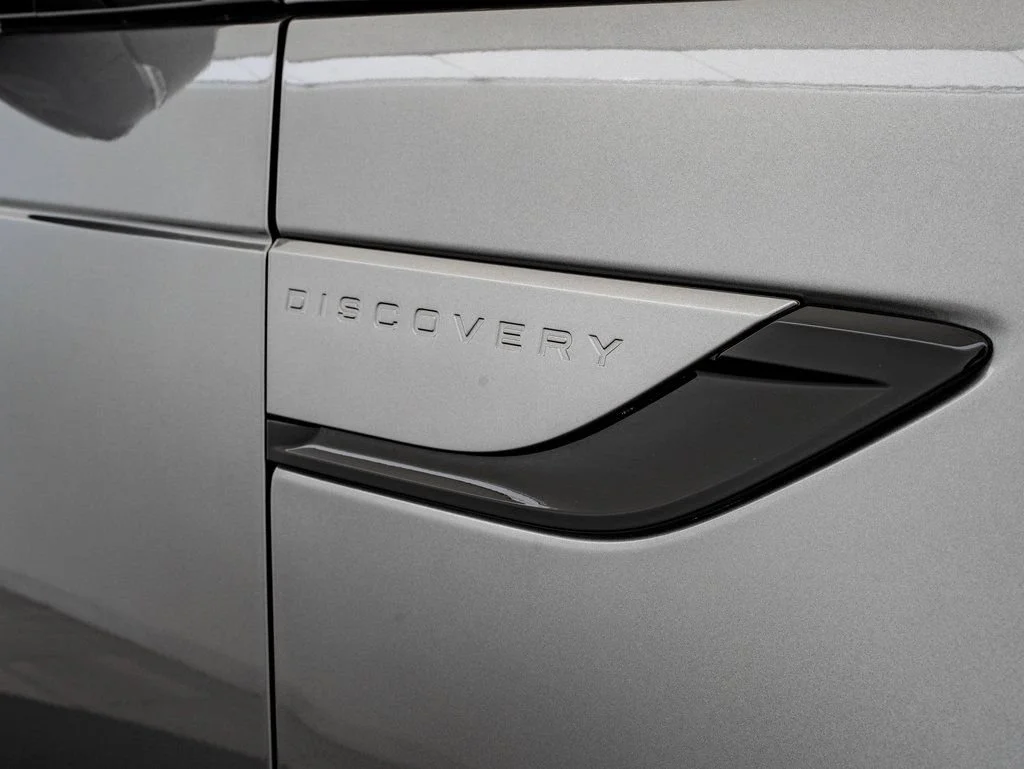 Used 2026 Eiger Gray Metallic Land Rover S image 20