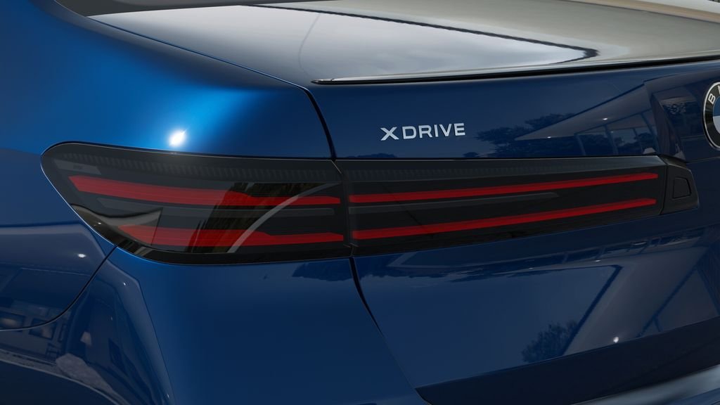 New 2027 Tanzanite Blue II Metallic BMW  image 8