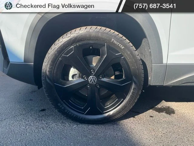 New 2026 Gray Volkswagen 1.5T SE Black image 5