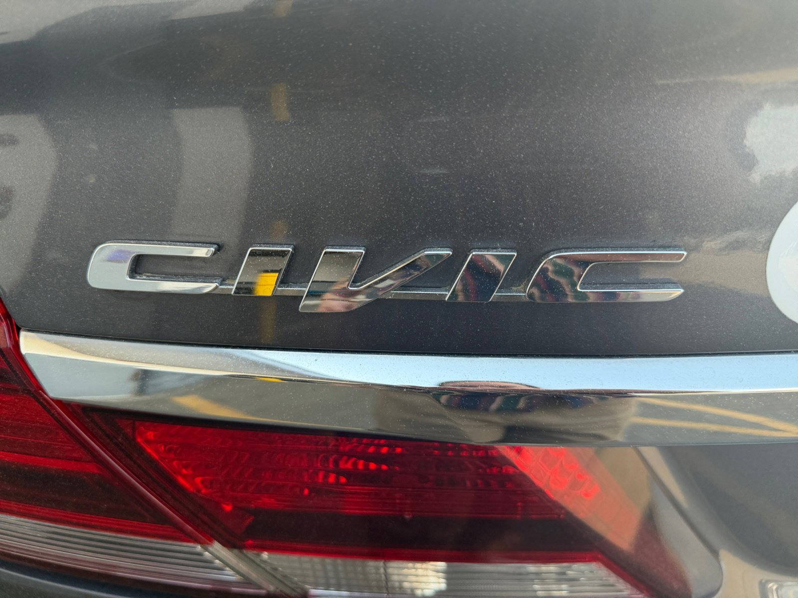Used 2015 Modern Steel Metallic Honda LX image 38