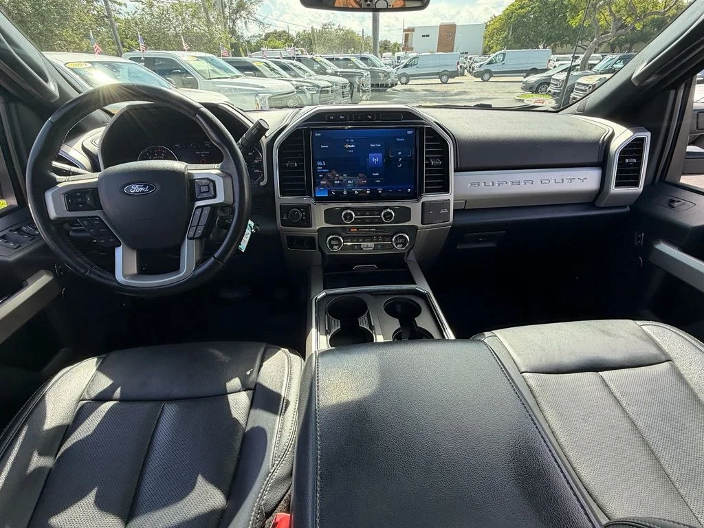 Used 2022 Agate Black Metallic Ford Lariat image 14