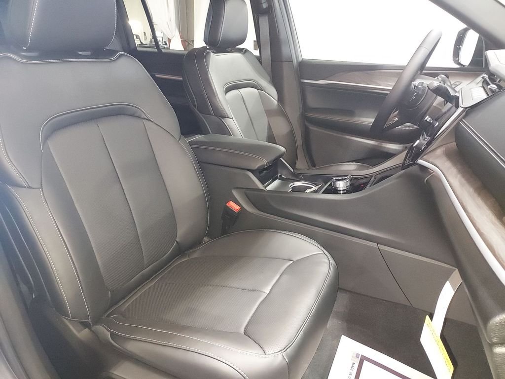 Used 2026 Gray Jeep Limited Reserve image 32