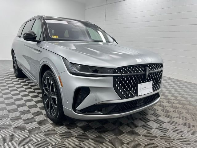 2024 Lincoln Nautilus Reserve AWD's photo
