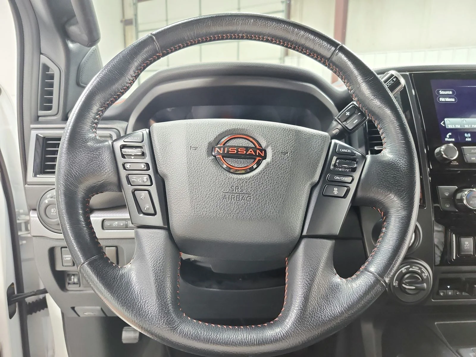 Used 2023 White Nissan PRO-4X image 23