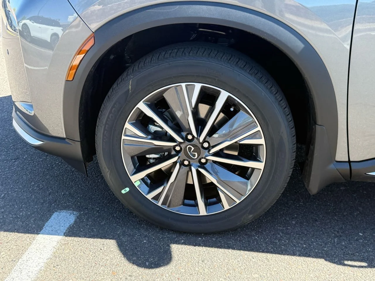 Certified Used 2026 Graphite Shadow INFINITI Luxe image 10