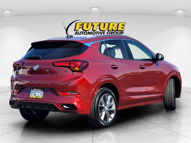 Used 2022 Red Buick Essence image 4