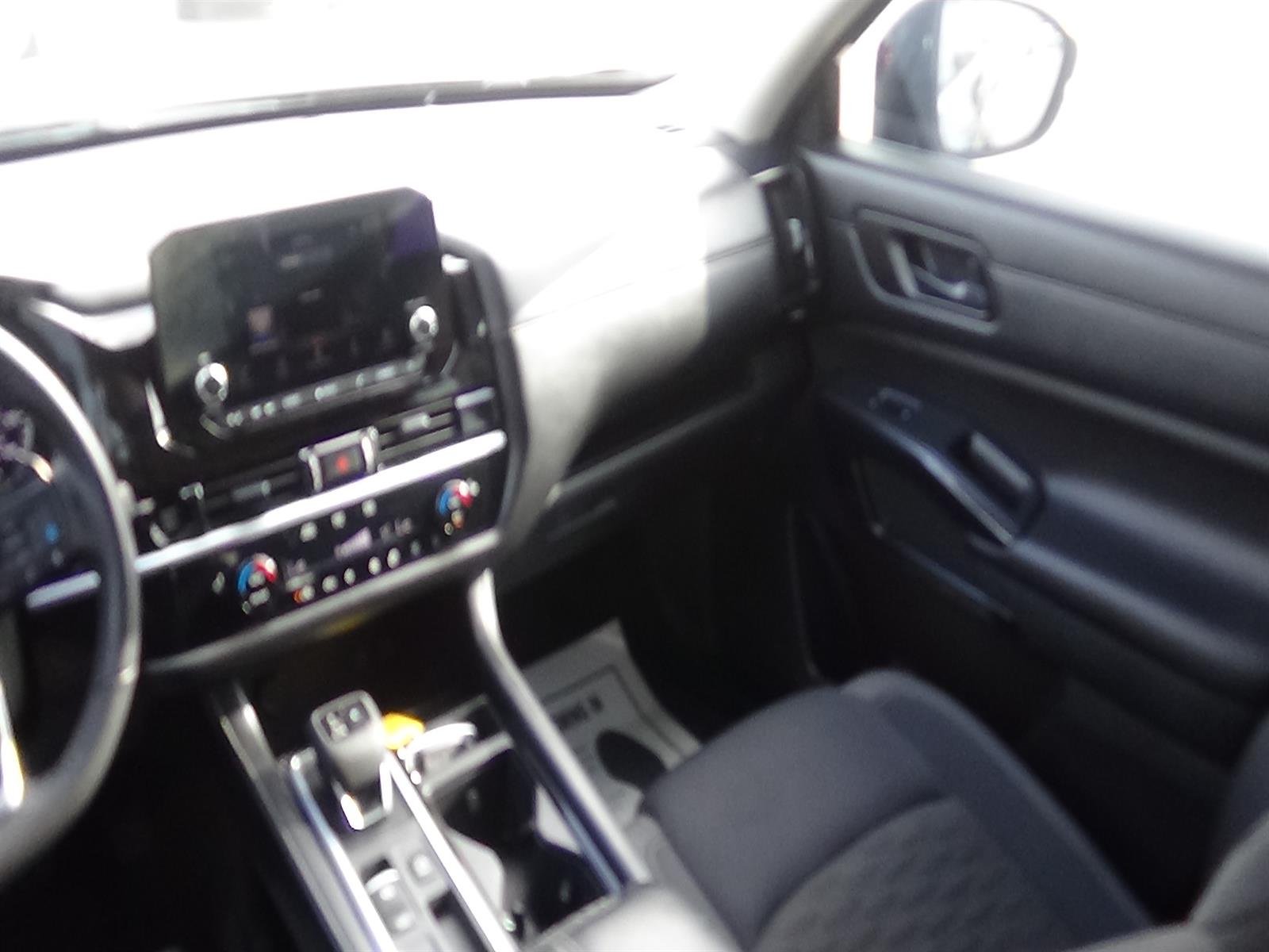 Used 2025 Super Black (kh3) Nissan SV image 13