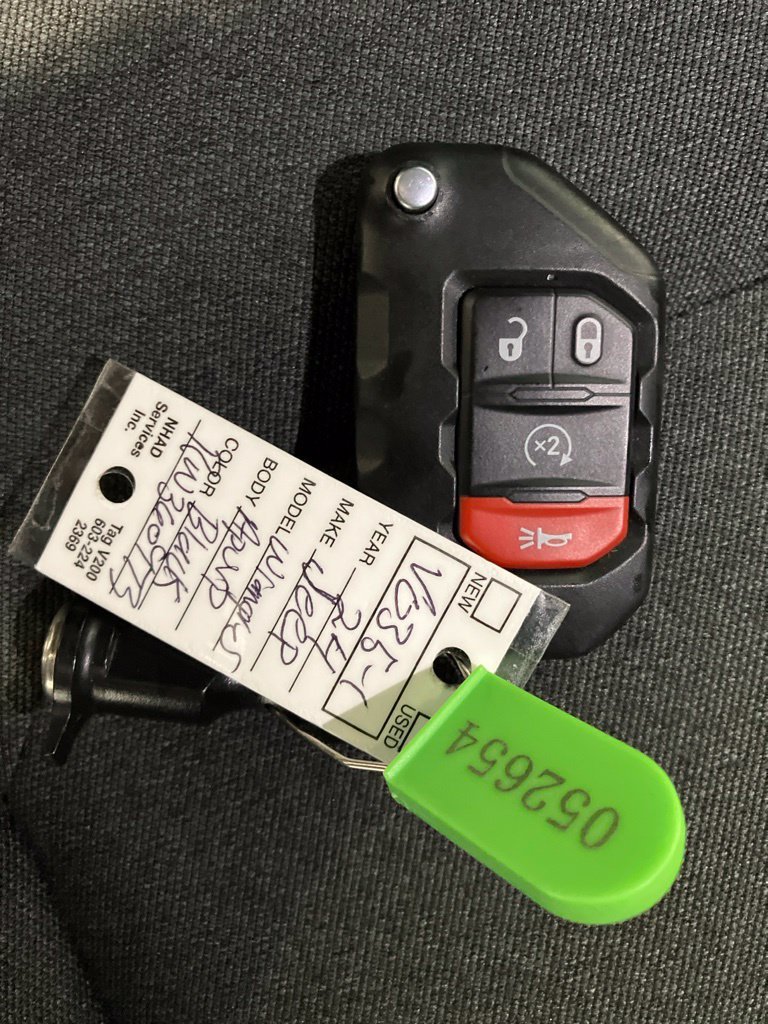 Used 2024 Black Clearcoat Jeep Rubicon image 31