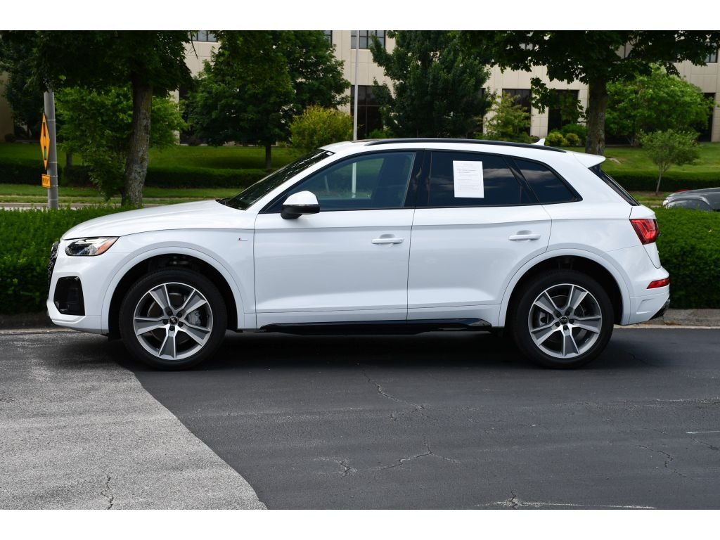 Used 2025 Glacier White Metallic Audi S line Premium image 7