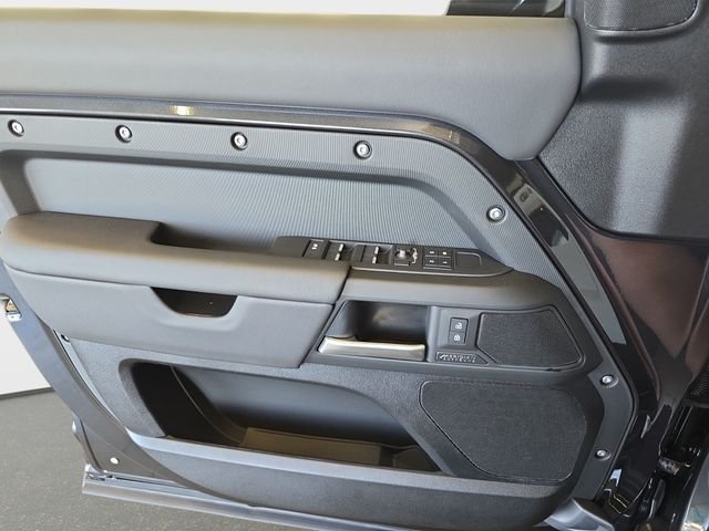 New 2026 Carpathian Grey LAND ROVER X-Dynamic SE image 19