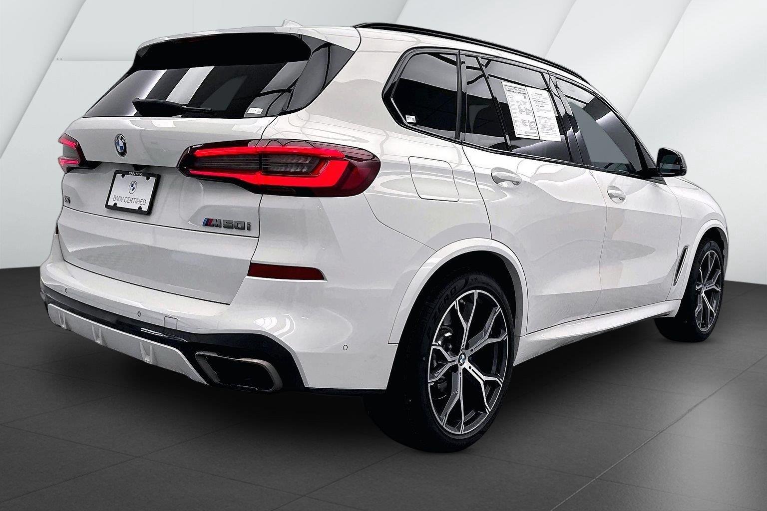 Certified Used 2022 Alpine White BMW M50i image 6
