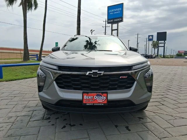 Used 2025 Gray Chevrolet 2RS image 2