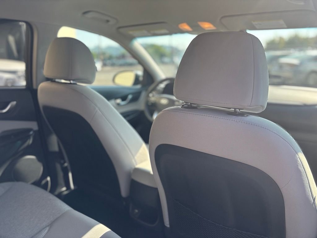 Used 2023 Gray Hyundai SE image 17