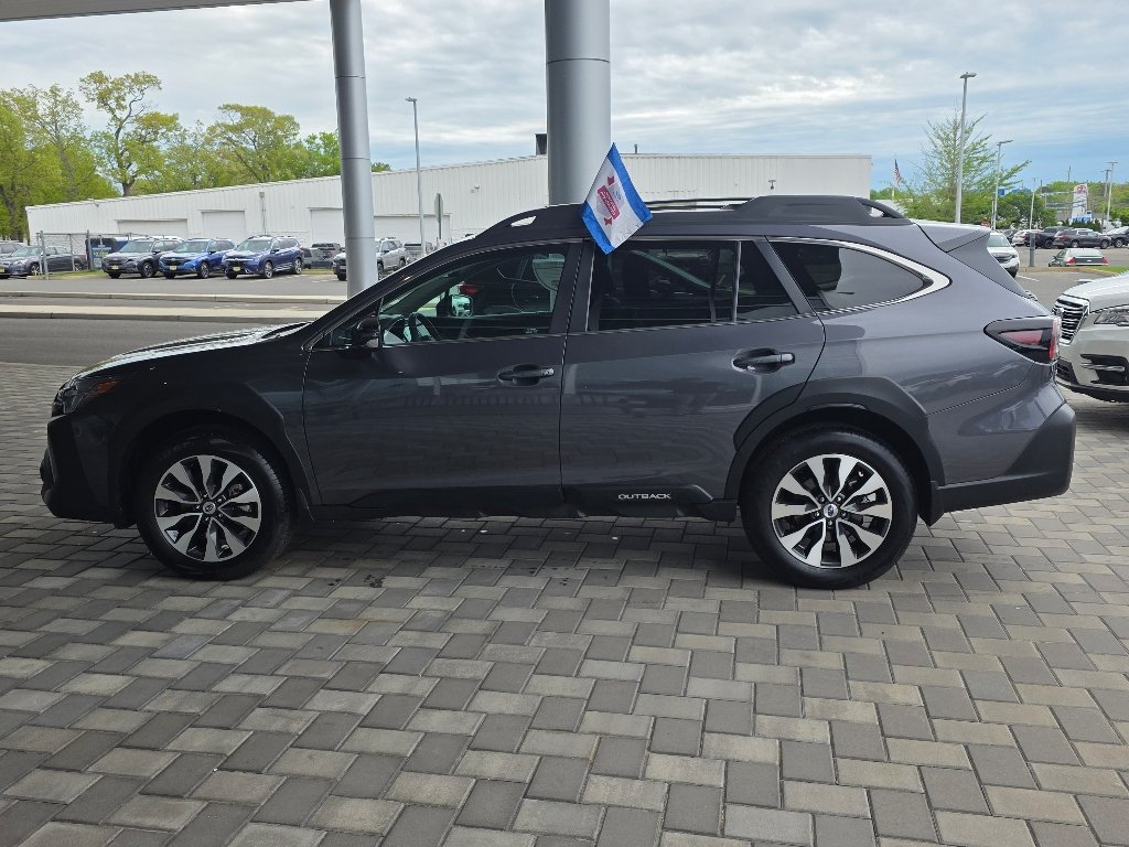 Used 2025 Magnetite Gray Metallic Subaru Limited image 12