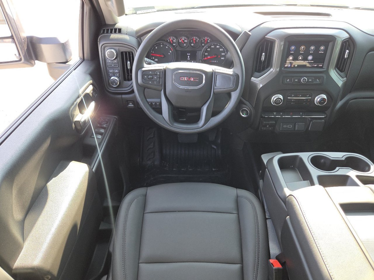 2026 GMC Sierra 3500 Chassis Cab Pro - Photo 31