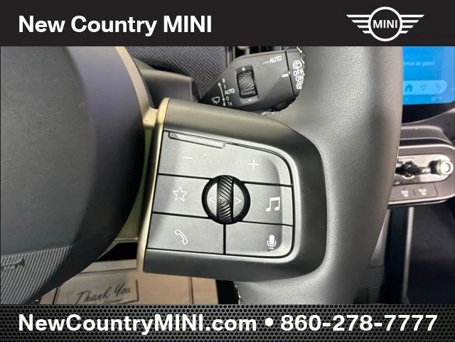 2025 MINI Hardtop 2 Door Base - Photo 18
