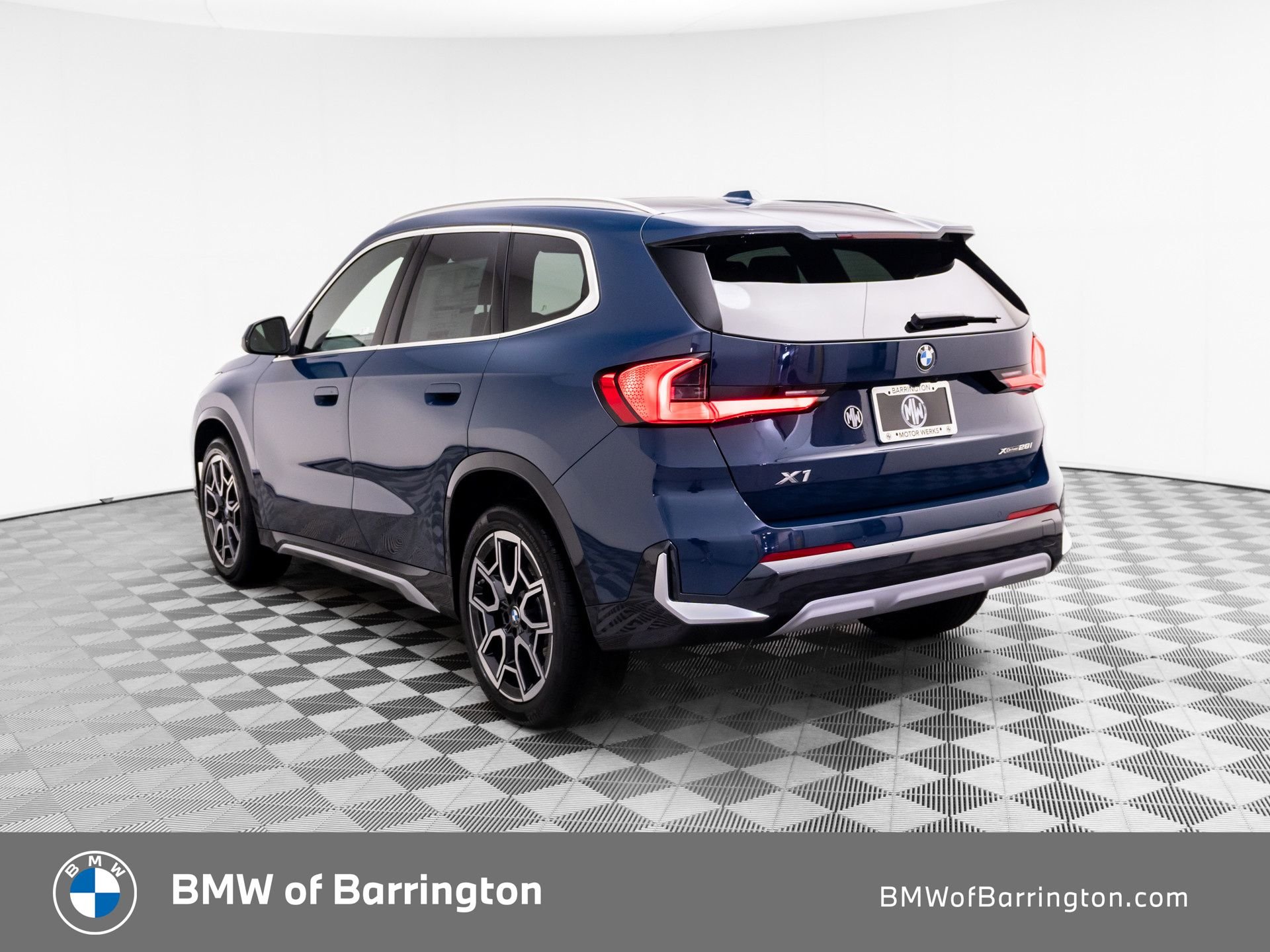 New 2026 Night Dusk Blue Metallic BMW xDrive28i image 3