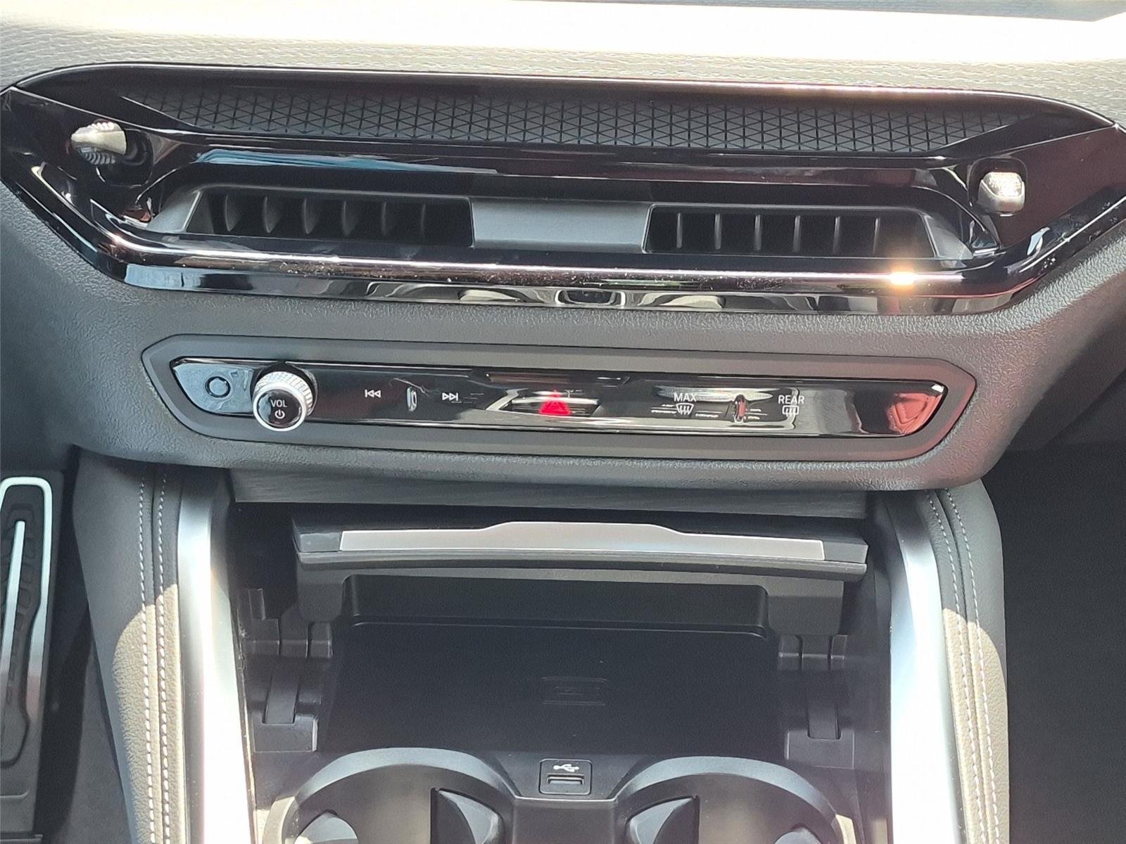 New 2026 Brooklyn Grey Metallic BMW xDrive40 image 23