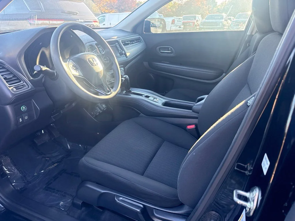 Used 2018 Black Honda LX image 3
