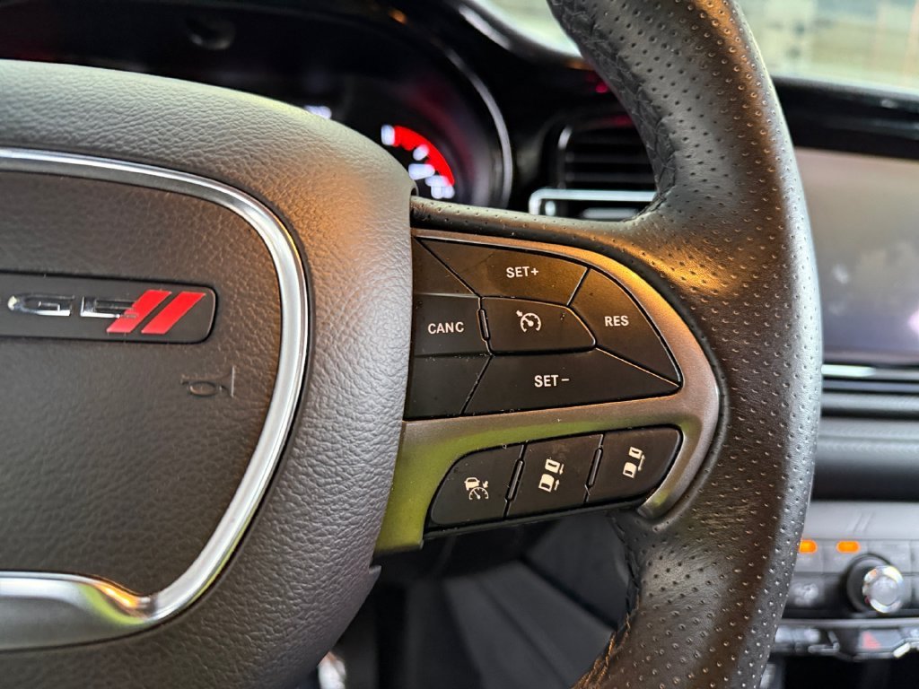 Used 2023 Black Dodge SXT image 25