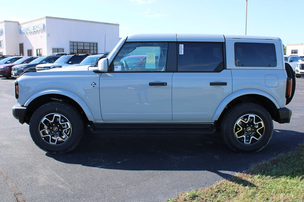 New 2026 Avalanche Gray Ford Outer Banks® image 5